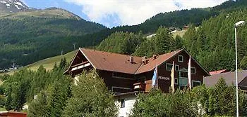 Hotel Garni Hainbacherhof Solden