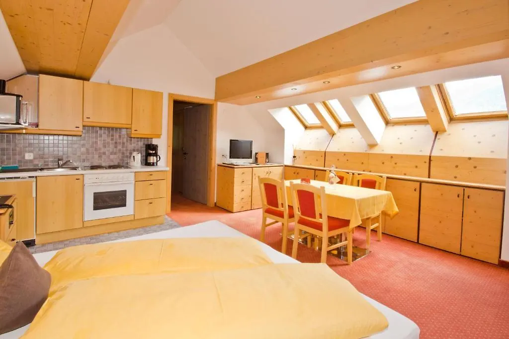 Hotel Garni Hainbacherhof Solden