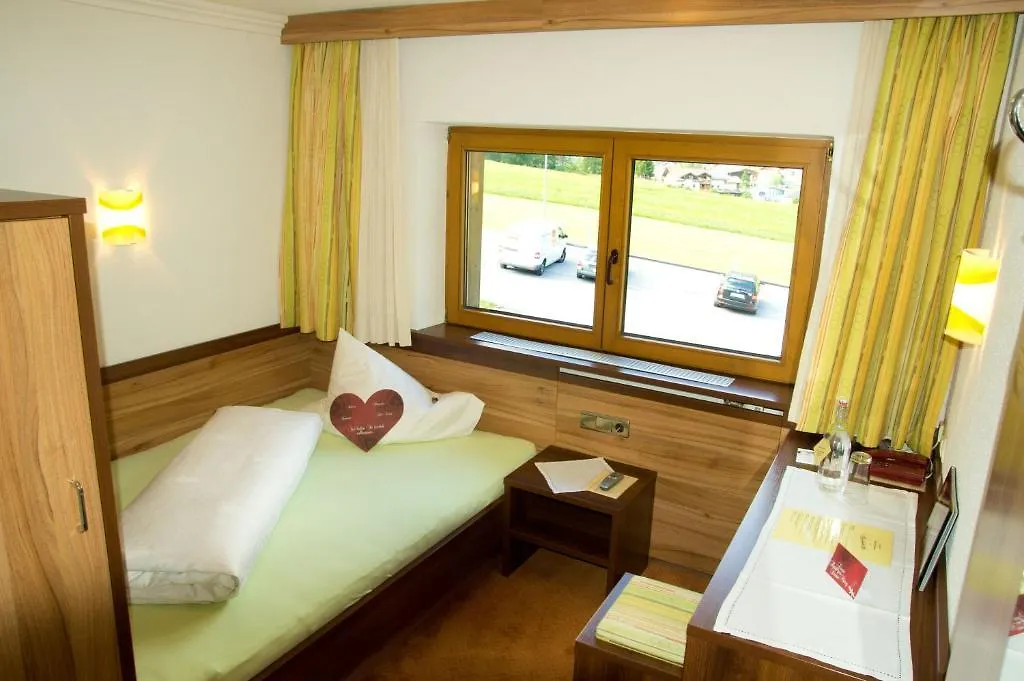 Hotel Garni Hainbacherhof Solden 3*,  Austria