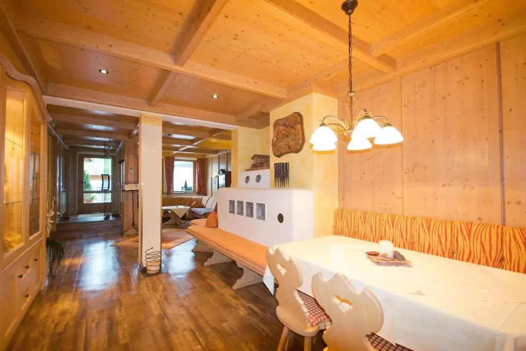 Hotel Garni Hainbacherhof Solden