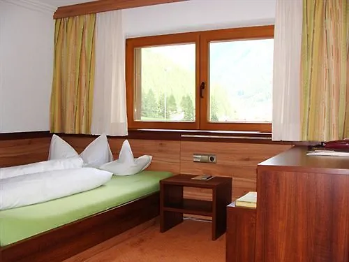 Hotel Garni Hainbacherhof Solden